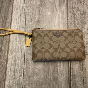 Coach Wristlet Wallet